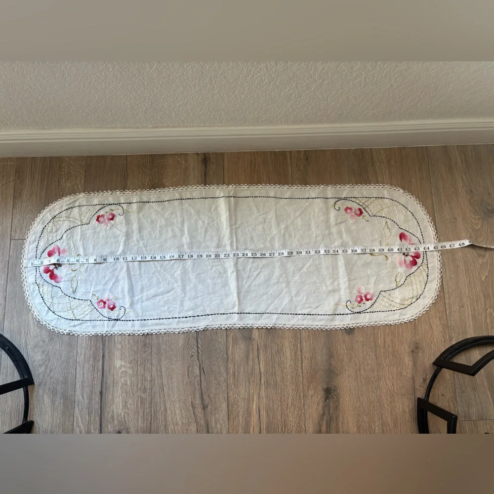 Linen Embroidered Floral Farmhouse Table Runner Oval Pink Handmade